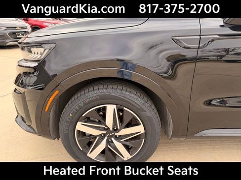 Certified 2023 Kia Sorento S image 9