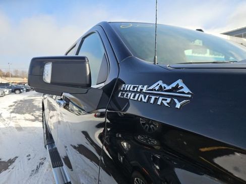 Used 2022 Chevrolet Silverado 1500 High Country image 14
