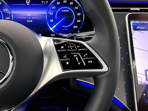 Used 2026 Mercedes-Benz EQE 320 4MATIC SUV image 20