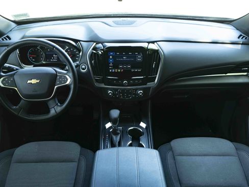 Used 2023 Chevrolet Traverse LT FWD image 25