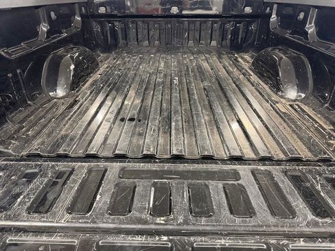 Used 2018 GMC Sierra 1500 SLE w/ SLE Value Package image 20