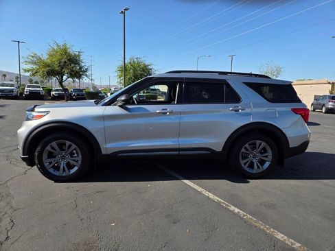 Certified 2021 Ford Explorer XLT w/ Equipment Group 202A image 3