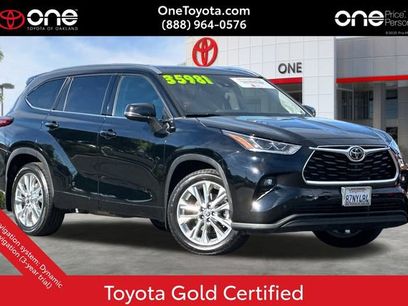 Certified 2022 Toyota Highlander Limited