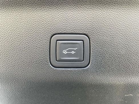 Used 2024 Chevrolet Tahoe Premier w/ Premium Package RWD image 9