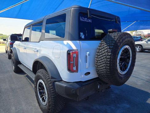 Used 2023 Ford Bronco Outer Banks w/ Sasquatch Package AWD/4WD image 3