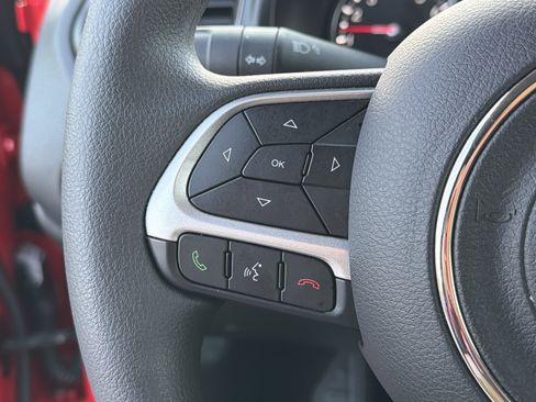 Used 2023 Jeep Renegade Latitude image 26