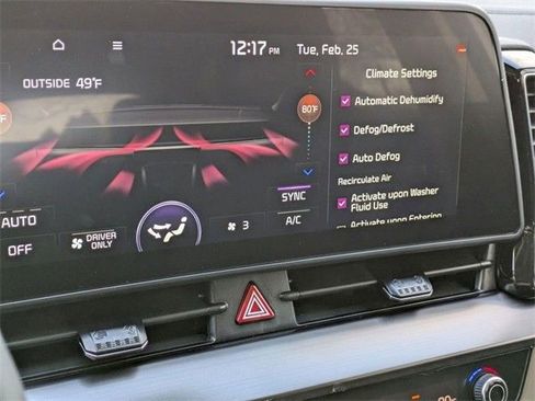 Used 2025 Kia Sportage EX w/ EX Premium Package image 25