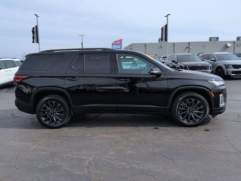Used 2024 Chevrolet Traverse RS w/ LPO, Floor Liner Package image 2