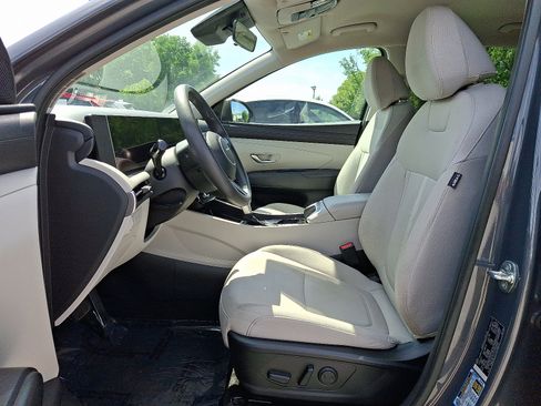 Used 2025 Hyundai Tucson SEL AWD/4WD image 13