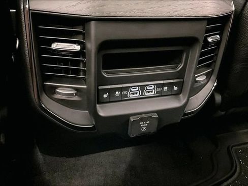 Used 2025 RAM 1500 Limited AWD/4WD image 34