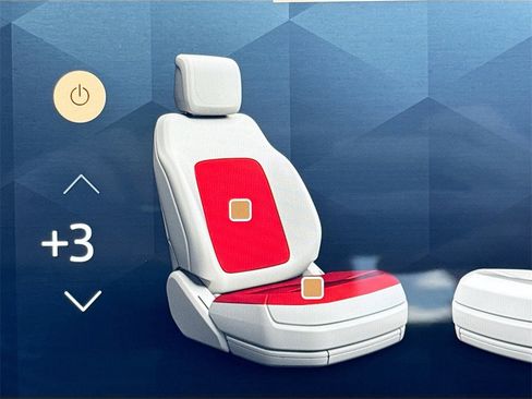 Used 2023 Land Rover Defender 130 SE image 22