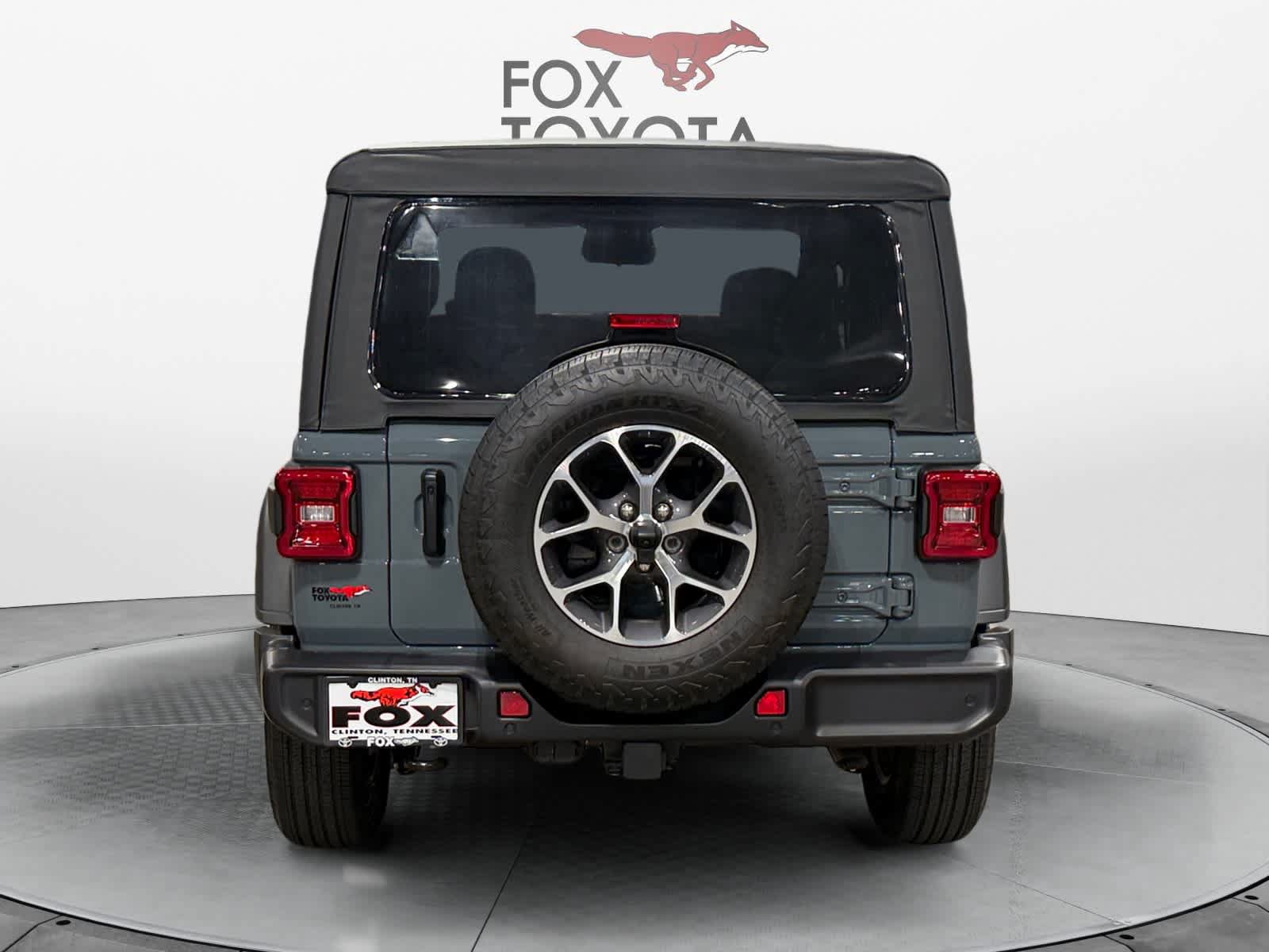 Used 2026 Jeep Wrangler Sport AWD/4WD image 5