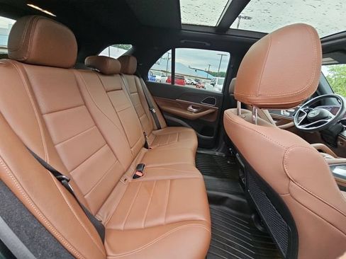 Used 2024 Mercedes-Benz GLE 350 4MATIC w/ Driver Assistance Package image 29