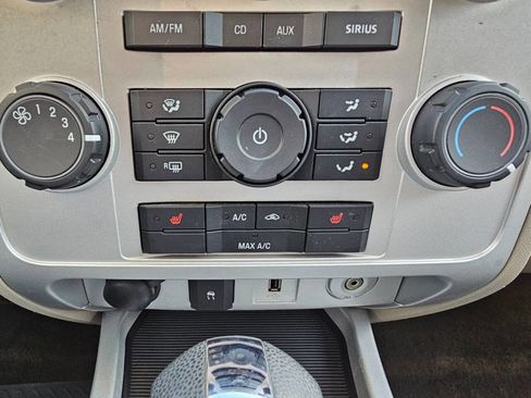 Used 2009 Mercury Mariner Premier image 15