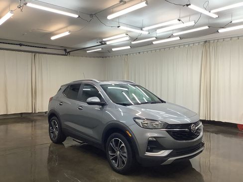 Used 2023 Buick Encore GX Select FWD image 3