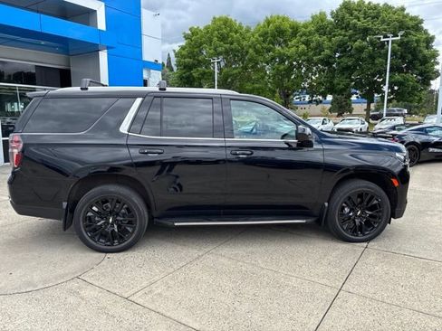 Used 2023 Chevrolet Tahoe LT w/ Luxury Package AWD/4WD image 9
