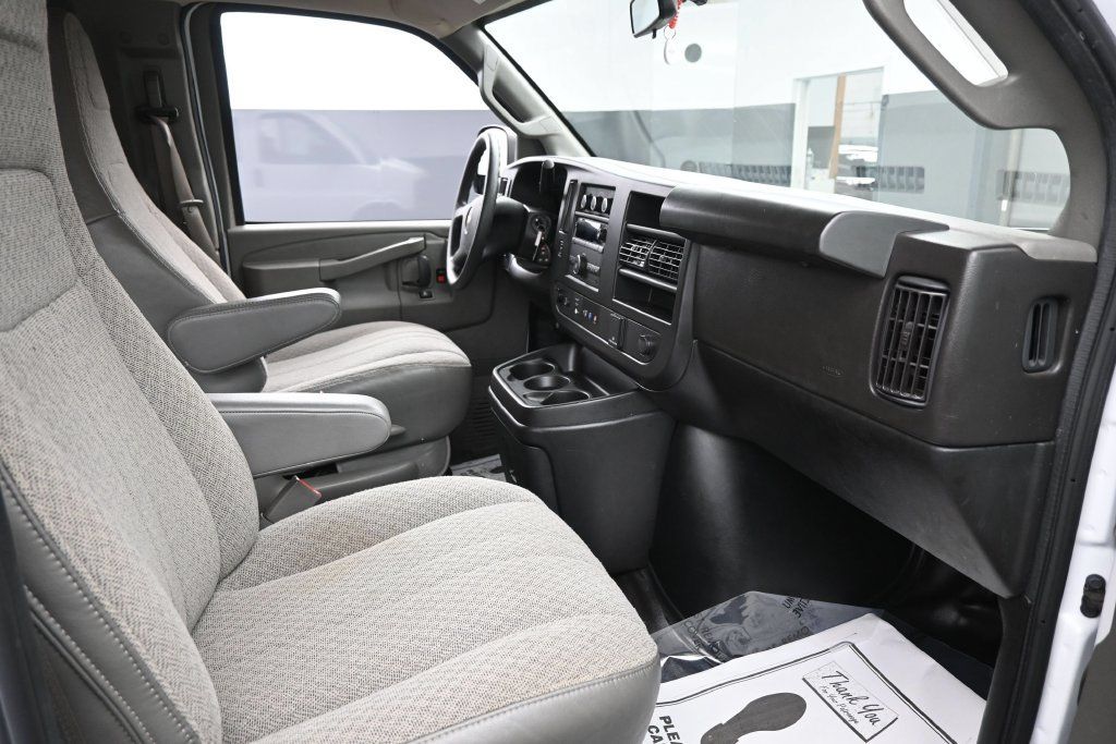 Used 2023 Chevrolet Express 3500 LS RWD image 28