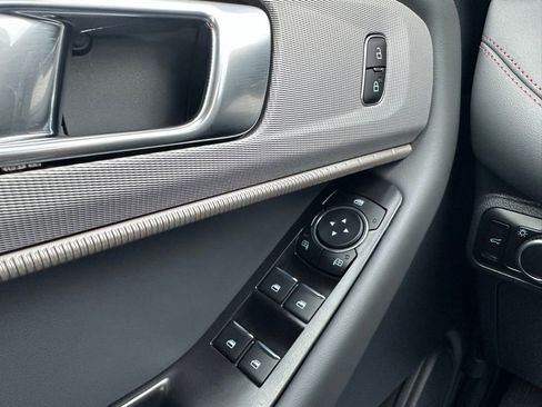 New 2026 Ford Explorer Active AWD/4WD image 29