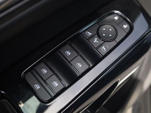 New 2026 Nissan Pathfinder Platinum AWD/4WD image 11