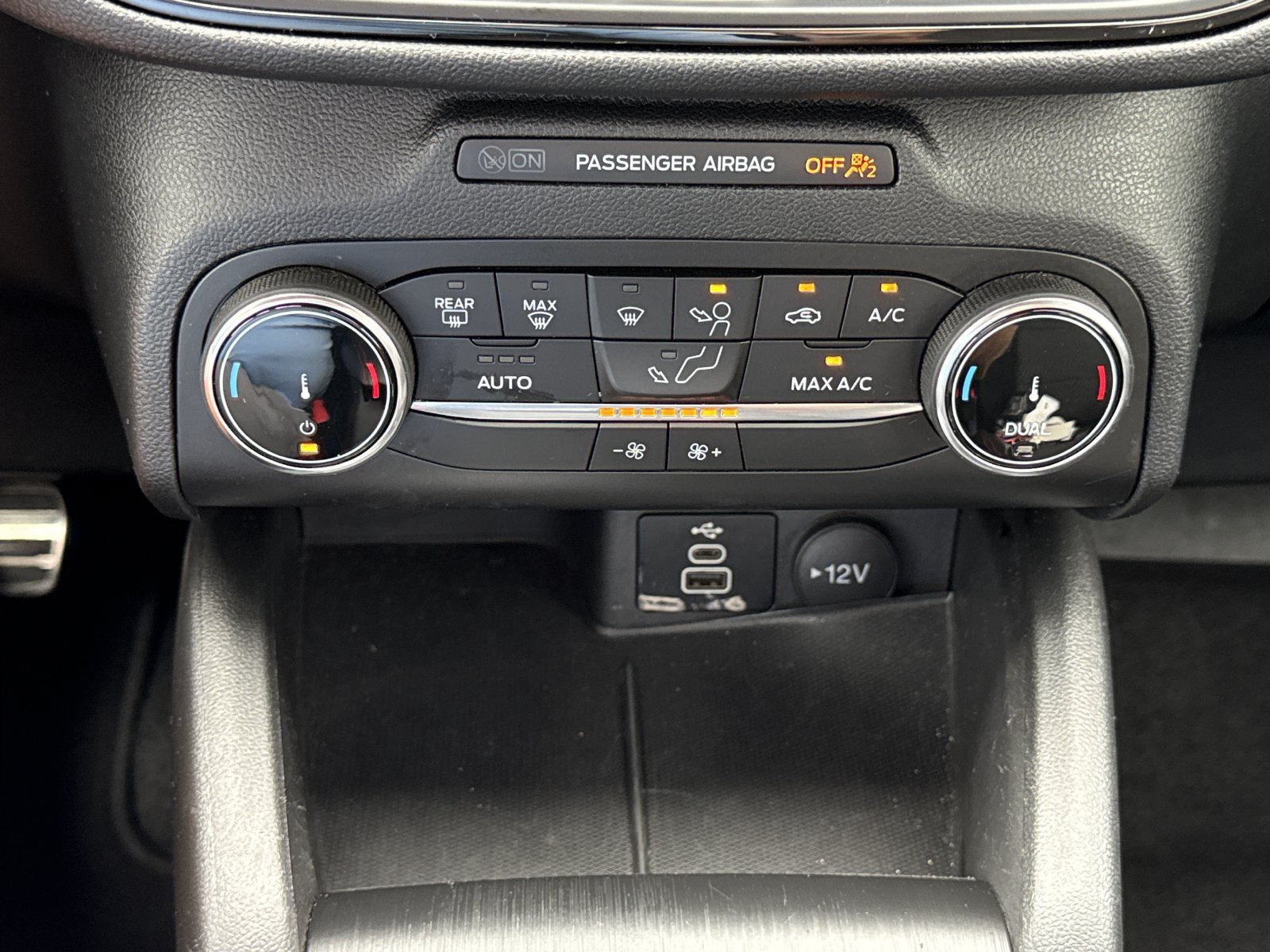 Used 2024 Ford Escape ST-Line FWD image 25
