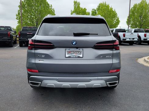 Used 2026 BMW X5 xDrive50e w/ Premium Package AWD/4WD image 4