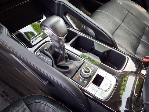 Certified 2022 Kia Telluride EX w/ EX Premium Package image 21