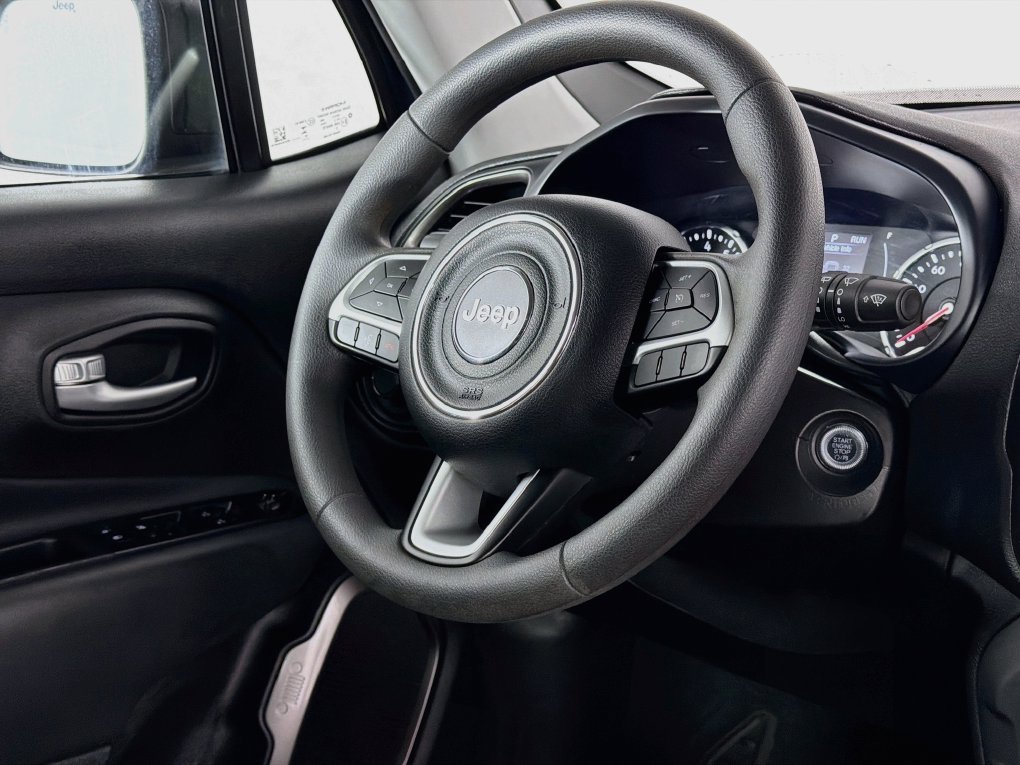 Used 2023 Jeep Renegade Latitude AWD/4WD image 35