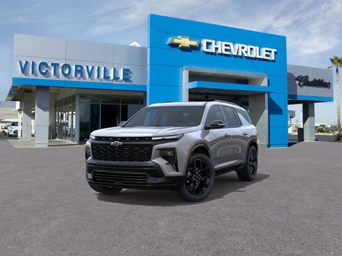New 2026 Chevrolet Traverse RS w/ LPO, Floor Liner Package FWD image 8
