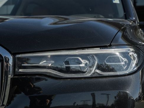 Used 2020 BMW X7 xDrive40i w/ Premium Package image 15