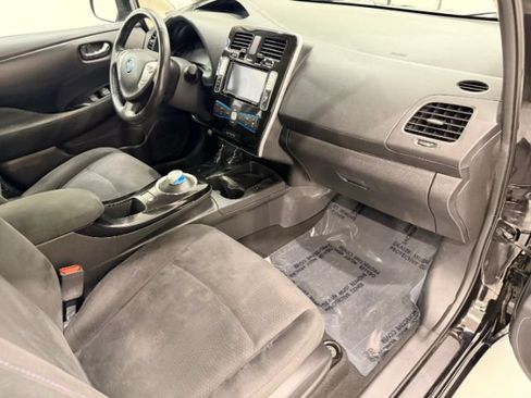 Used 2016 Nissan Leaf SV FWD image 36