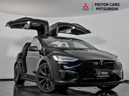 Used 2022 Tesla Model X Plaid image 1