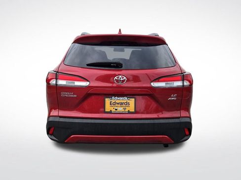 Used 2023 Toyota Corolla Cross LE w/ Moonroof Package AWD/4WD image 4