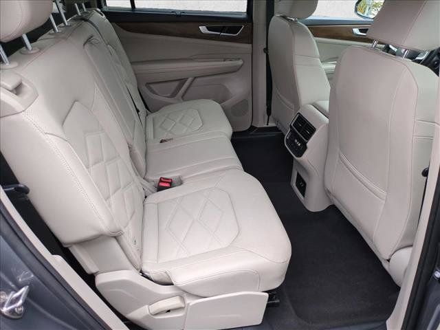 Used 2025 Volkswagen Atlas SE FWD image 18