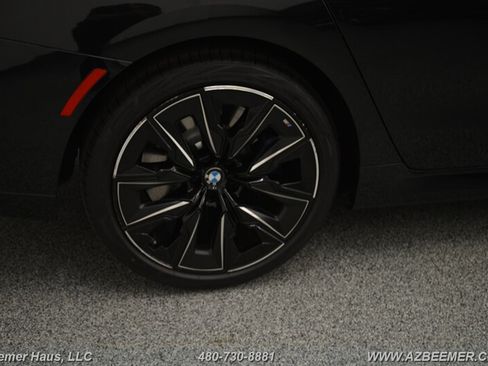 Used 2023 BMW 760i xDrive w/ Luxury Rear Seating Package AWD/4WD image 44