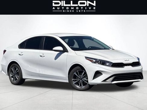 Certified 2023 Kia Forte LXS FWD image 2