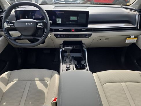 New 2026 Kia Sorento S image 12