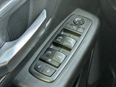 Used 2019 RAM 1500 Big Horn AWD/4WD image 14