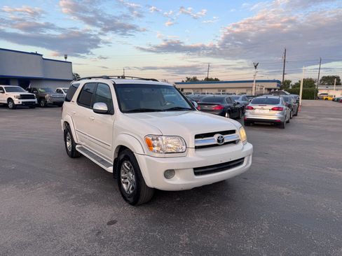 Used 2007 Toyota Sequoia Limited image 3