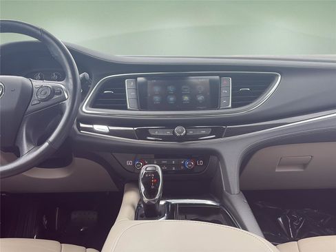 Used 2018 Buick Enclave Premium AWD/4WD image 15
