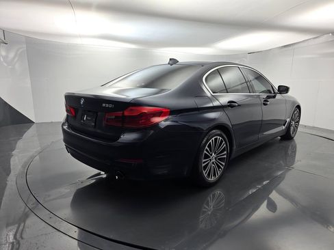 Used 2019 BMW 530i w/ Convenience Package RWD image 4