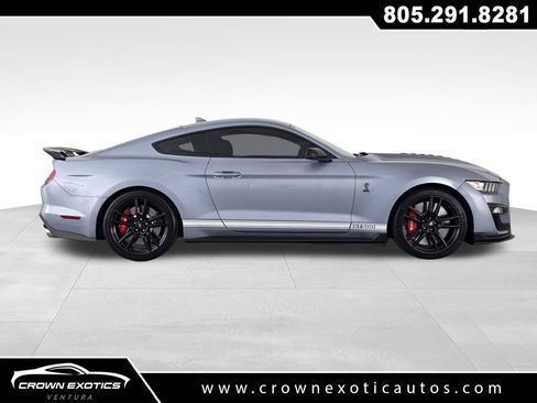 Used 2022 Ford Mustang Shelby GT500 w/ Technology Package RWD image 8