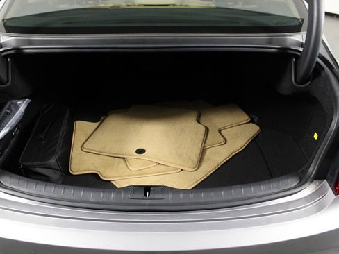 Used 2025 Genesis G80 2.5T image 15