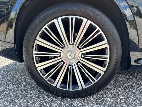 Used 2023 Mercedes-Benz Maybach GLS 600 4MATIC image 47