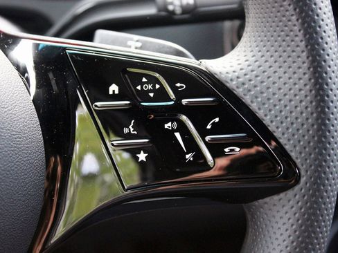 Used 2025 Mercedes-Benz Sprinter 2500 image 15