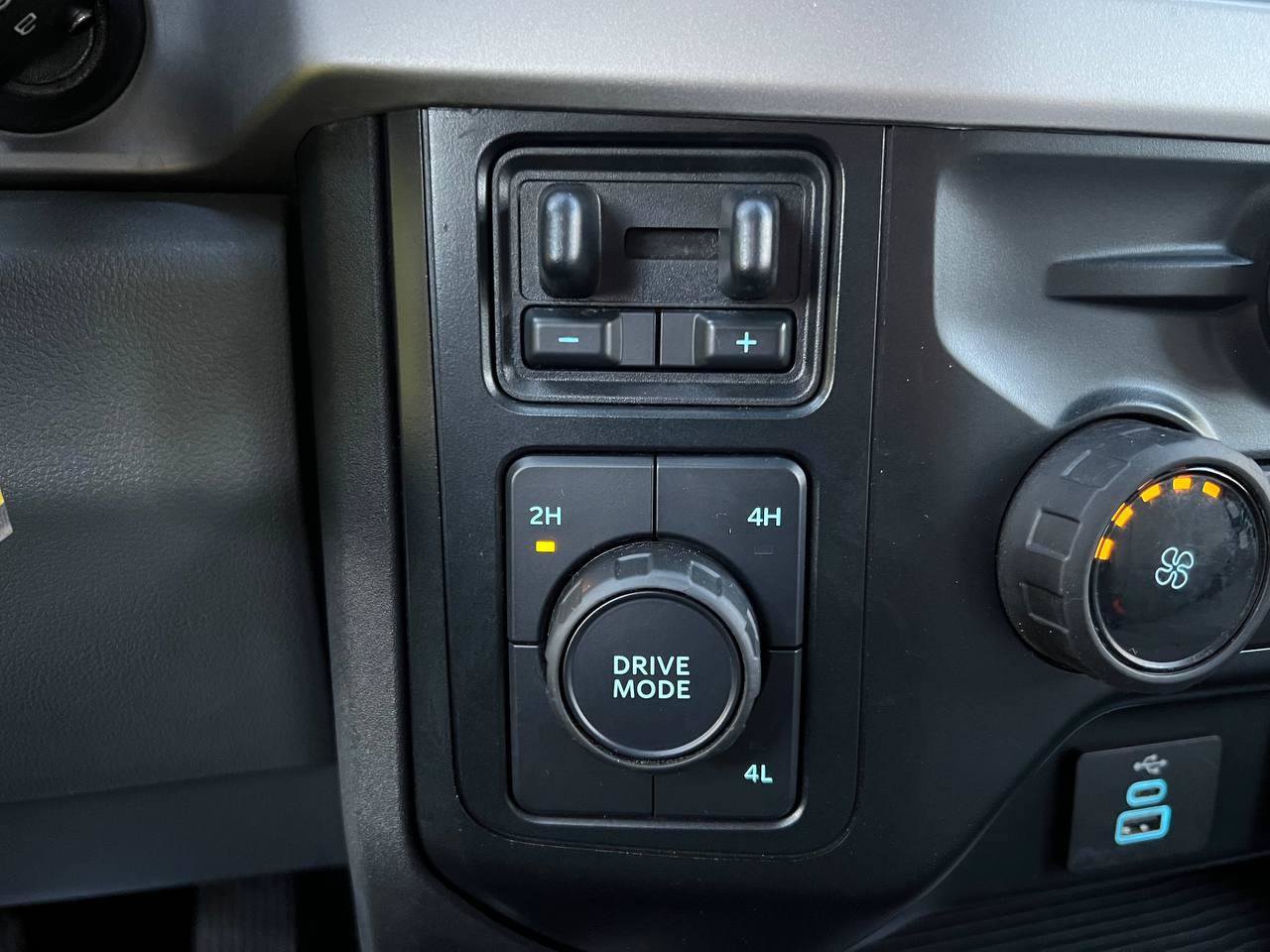 Used 2023 Ford F350 XL AWD/4WD image 22