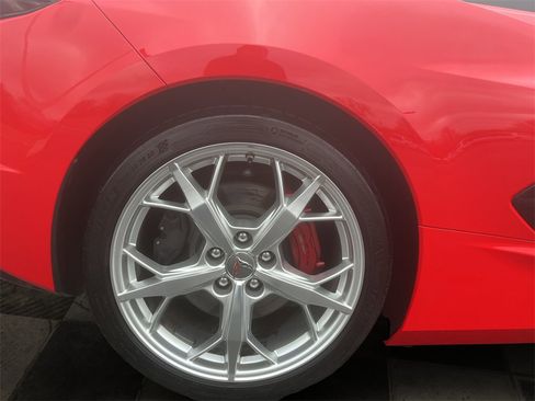 Certified 2021 Chevrolet Corvette Stingray w/ Z51 Performance Package image 11