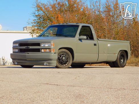 Used 1989 Chevrolet Silverado 3500 2WD Regular Cab image 28