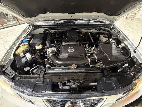 Used 2019 Nissan Frontier SL RWD image 4