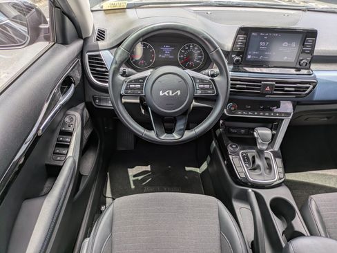 Used 2023 Kia Seltos S FWD image 13