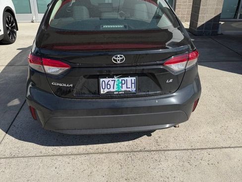 Used 2022 Toyota Corolla LE FWD image 3